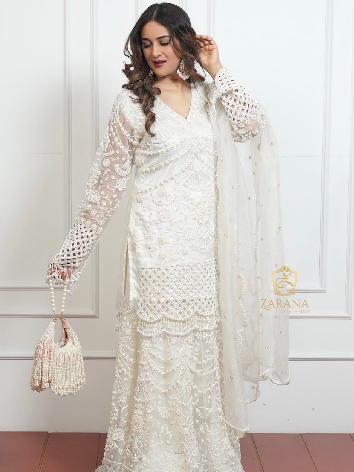 “Pearl Garden” – Ivory Embroidered Farshi Set