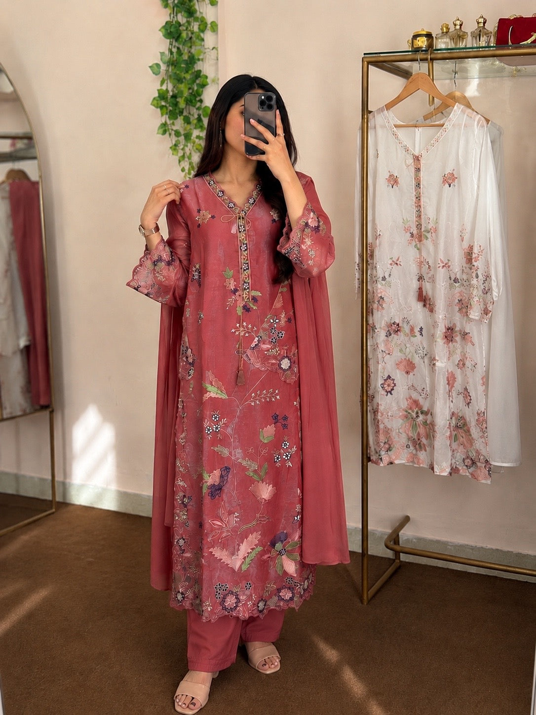 Floral Embroidered 3-Piece Suit Set