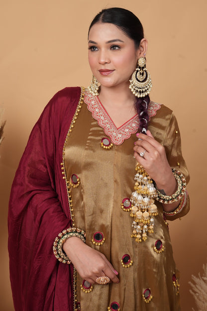 Gul-e-sheesha by Zarana luxurious trendy designer Pakistani suit.