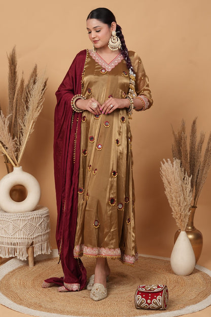 Gul-e-sheesha by Zarana luxurious trendy designer Pakistani suit.