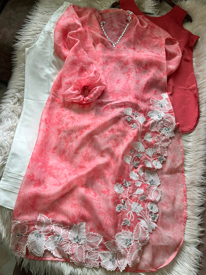 Mahira Khan Viral Pink Floral Dress