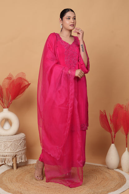 Gul-e-ruby by Zarana luxurious trendy designer Pakistani suit.